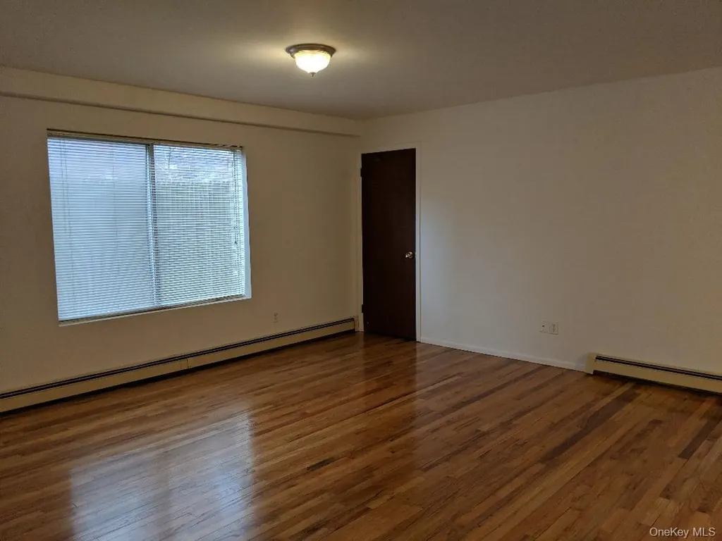 649 E Beech Street Long Beach NY 11561