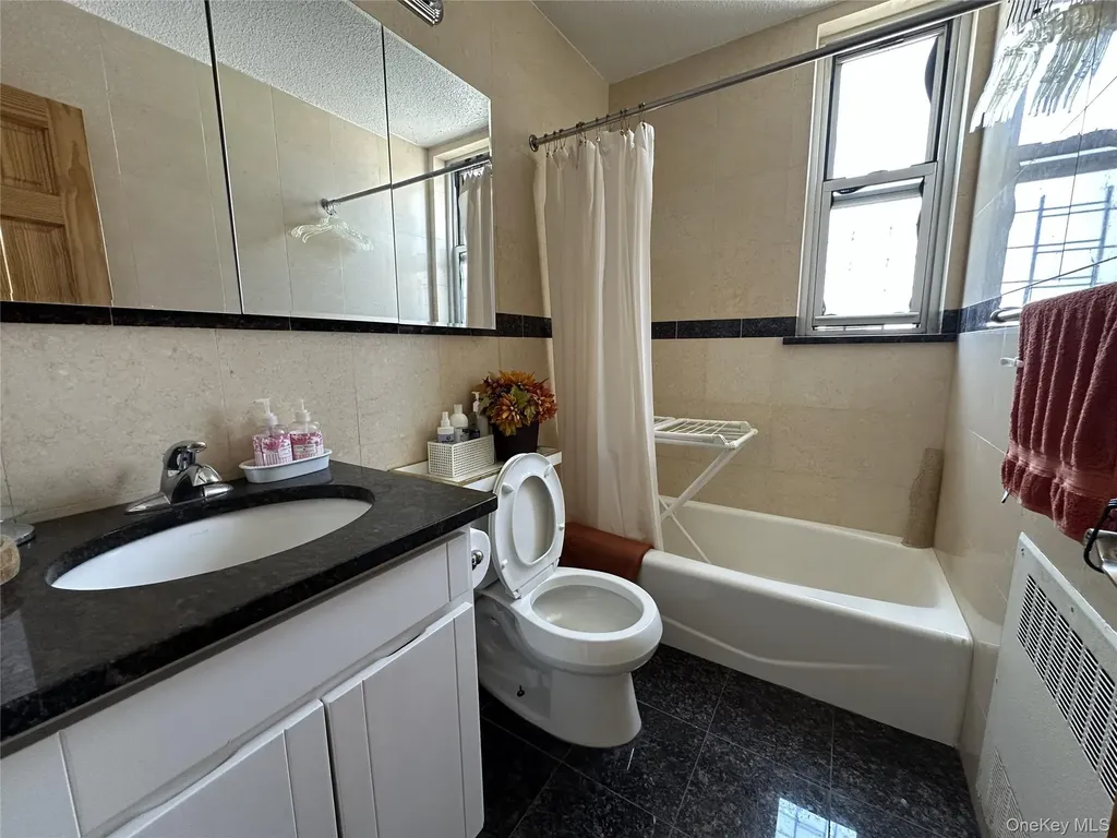 4140 Union Street Flushing NY 11355