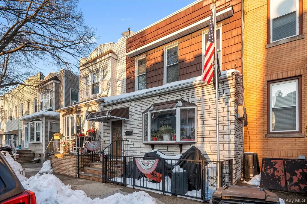 73-35 71st Place Glendale NY 11385