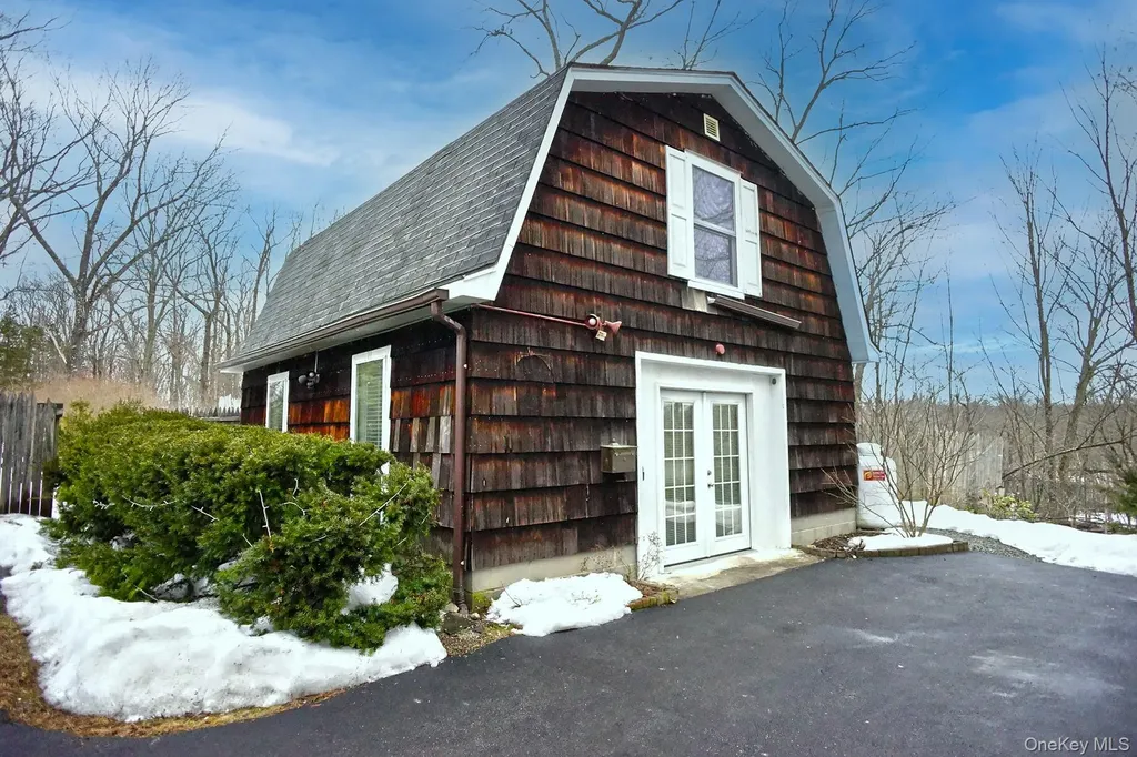 336 Diddell Road Poughkeepsie NY 12603