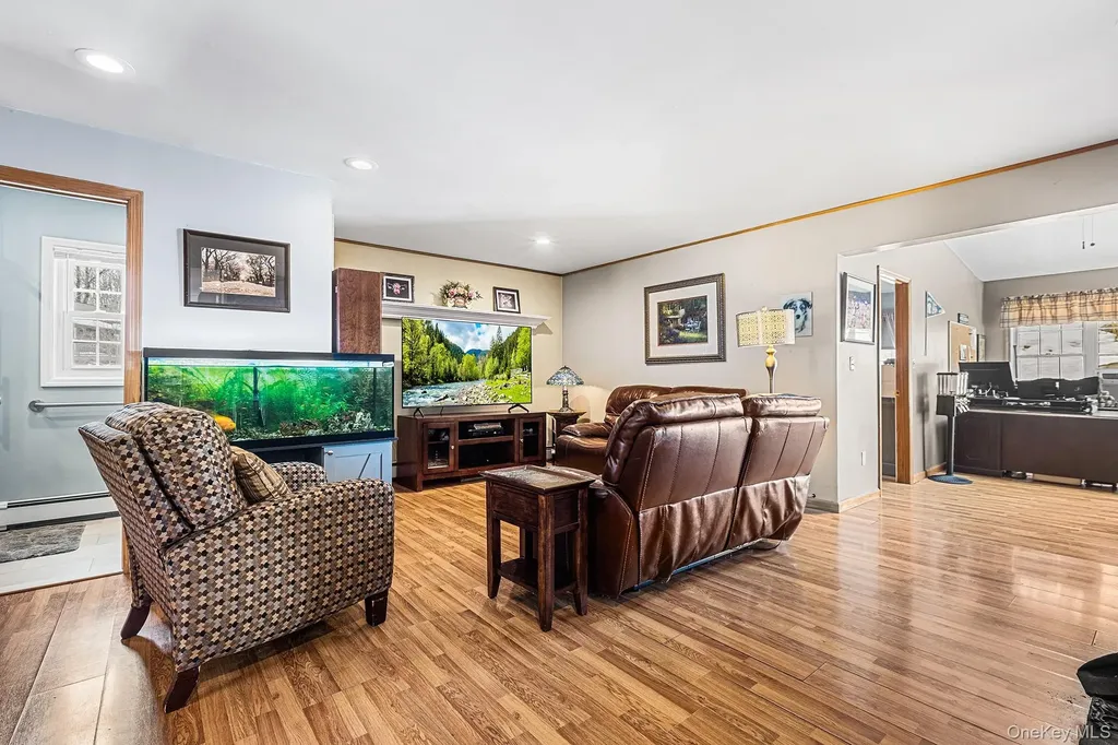 21 Straub Drive Pleasant Valley NY 12569