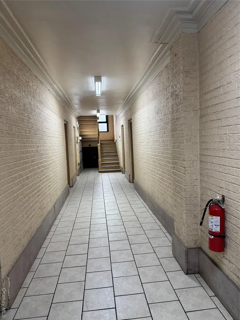 530 E 159th Street Bronx NY 10451