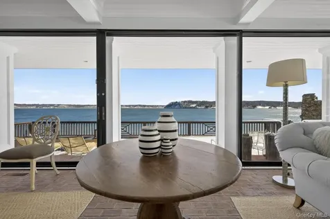 336 Centre Island Road Oyster Bay NY 11771