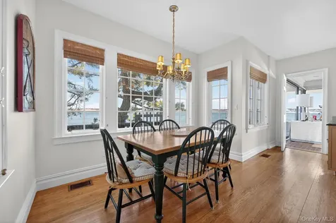 336 Centre Island Road Oyster Bay NY 11771