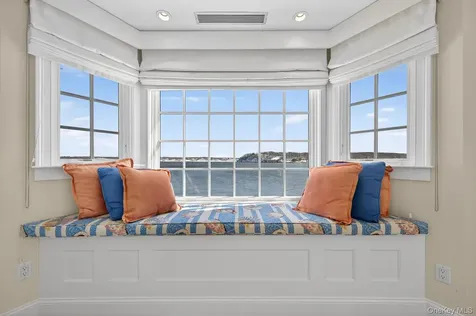336 Centre Island Road Oyster Bay NY 11771