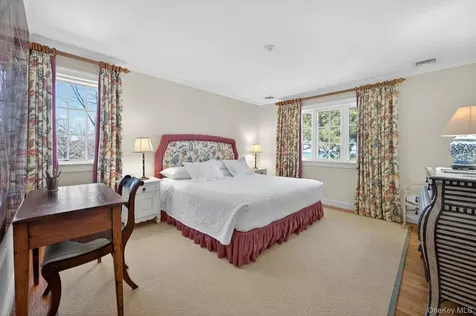 336 Centre Island Road Oyster Bay NY 11771