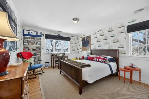 336 Centre Island Road Oyster Bay NY 11771