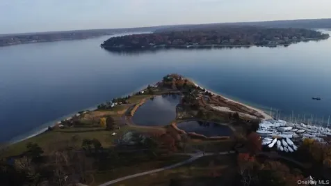 336 Centre Island Road Oyster Bay NY 11771