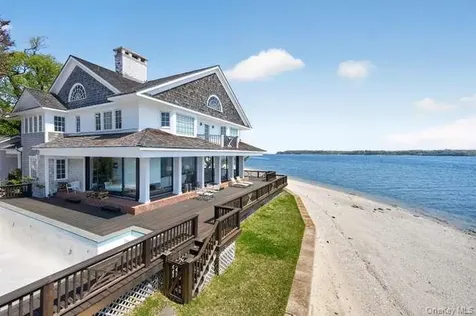 336 Centre Island Road Oyster Bay NY 11771