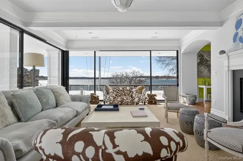 336 Centre Island Road Oyster Bay NY 11771