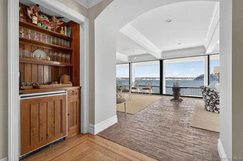 336 Centre Island Road Oyster Bay NY 11771
