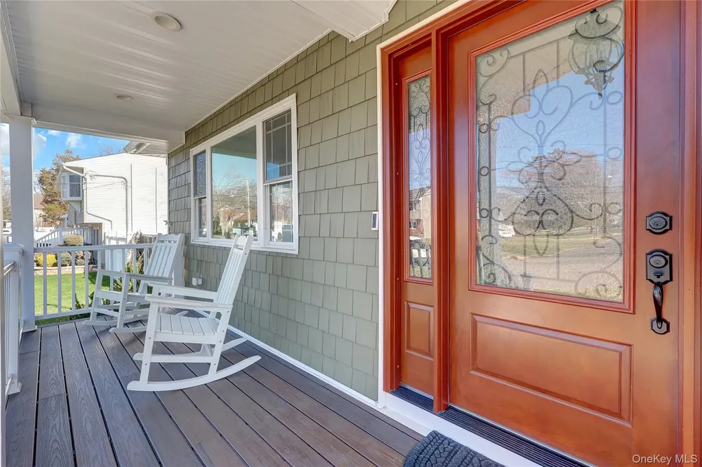 36 Studley Street Brentwood NY 11717