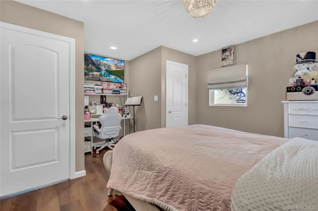 36 Studley Street Brentwood NY 11717