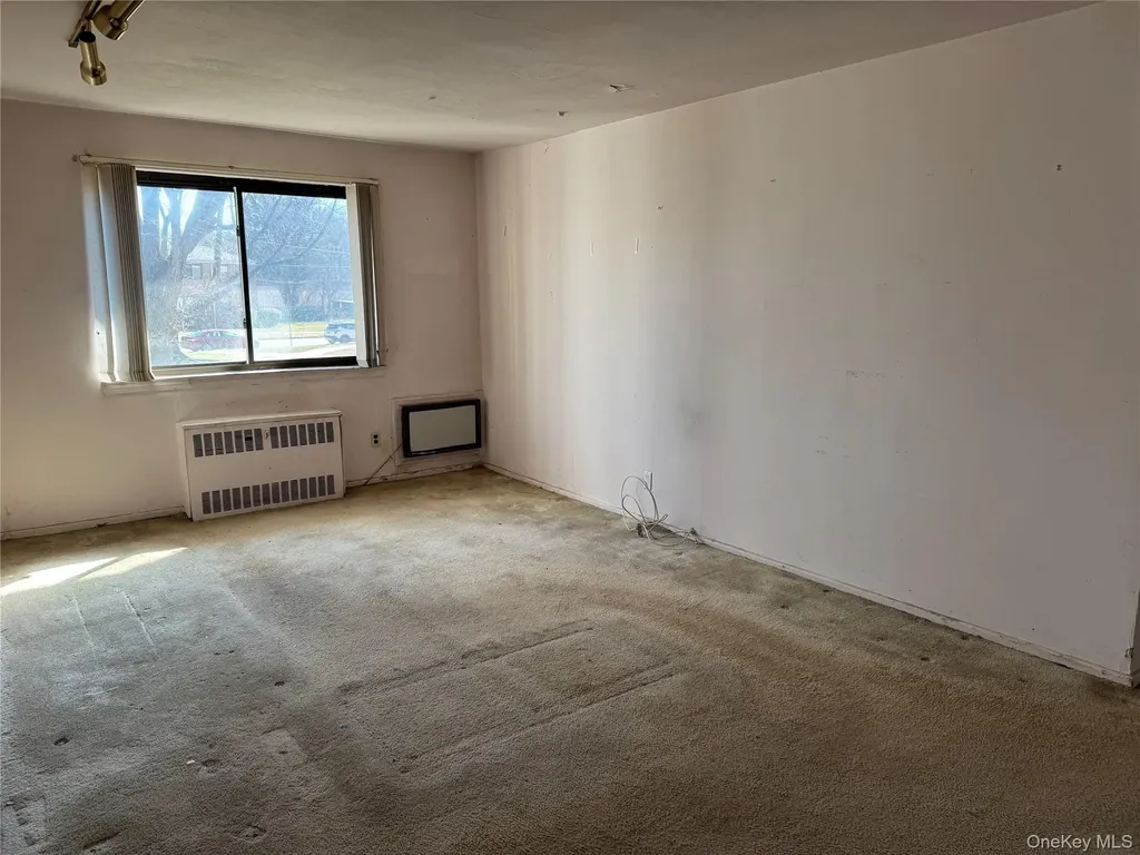 25 Lawrence Drive White Plains NY 10603