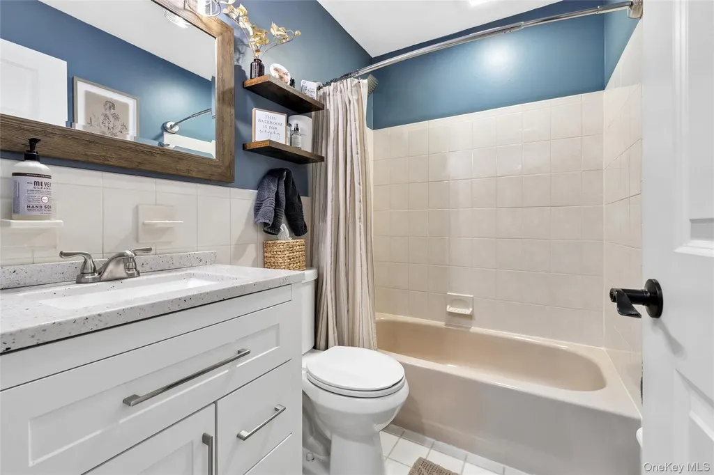 8 Vega Drive Shoreham NY 11786