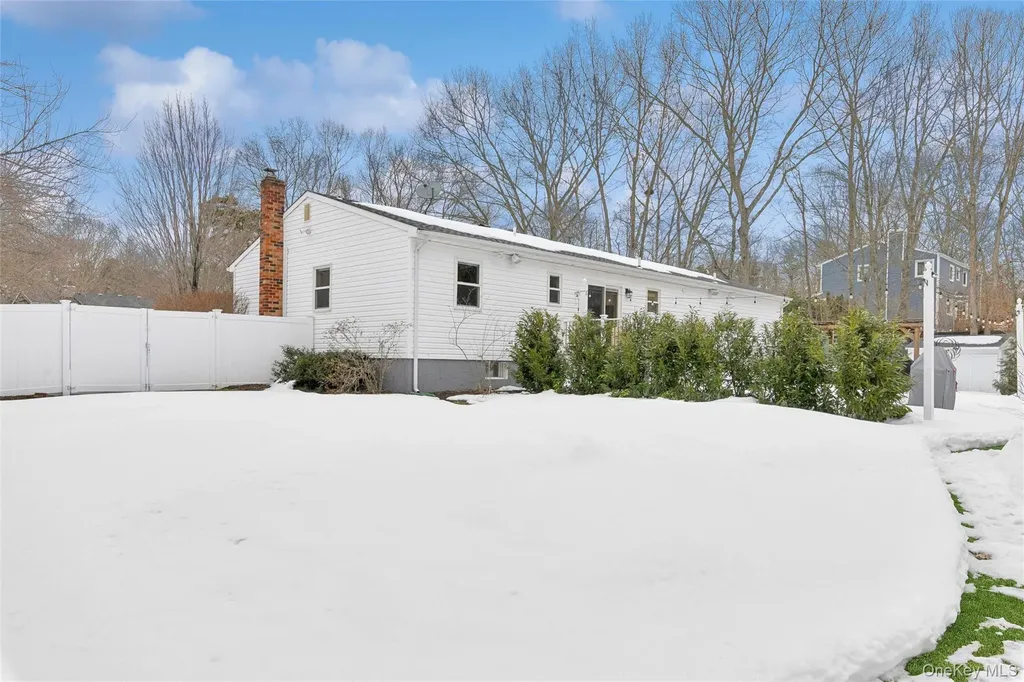 8 Vega Drive Shoreham NY 11786