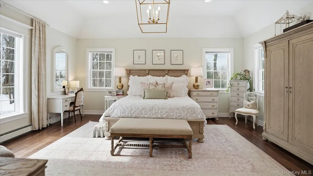 5 Wendover Road Setauket NY 11733
