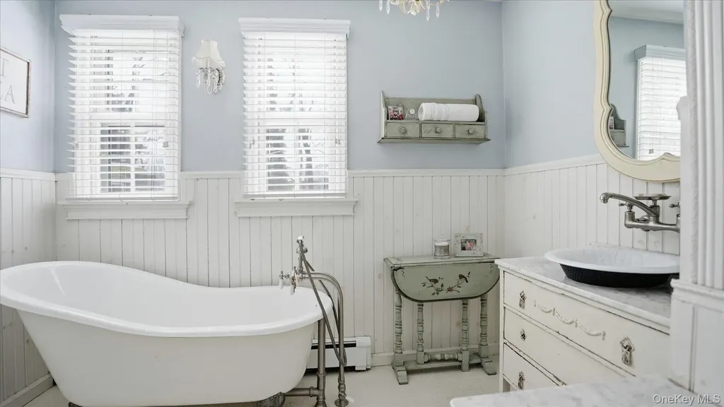 5 Wendover Road Setauket NY 11733