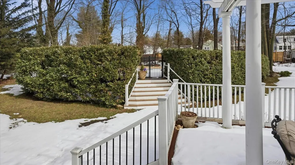 5 Wendover Road Setauket NY 11733