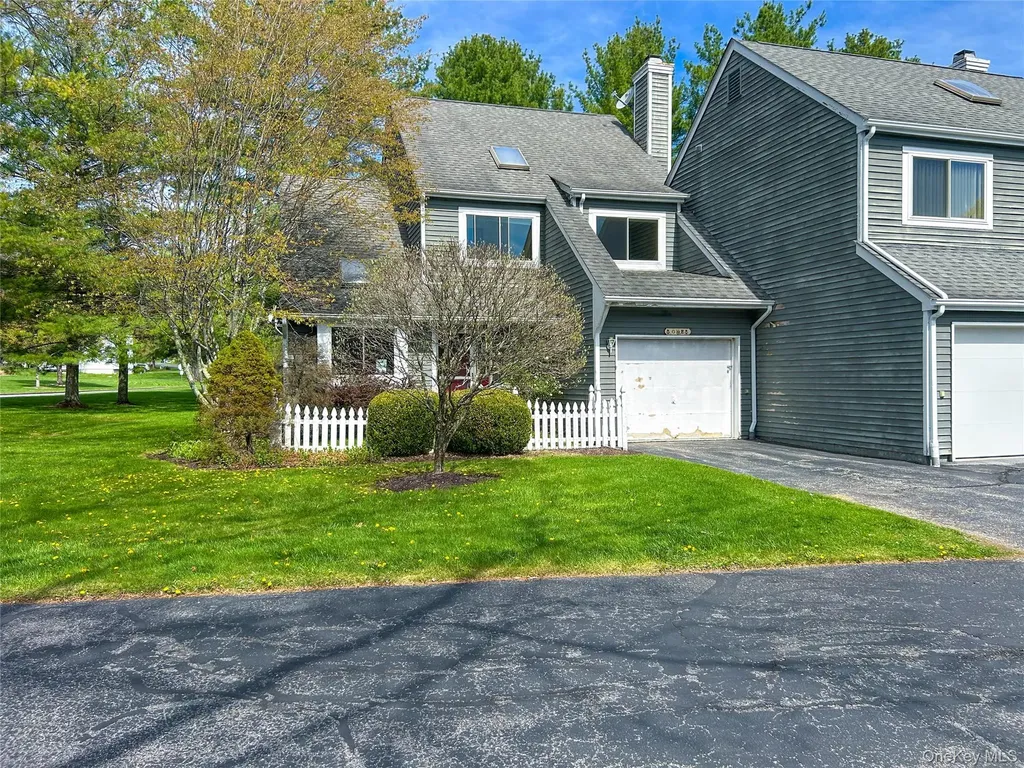 1 Cushing Green N Pawling NY 12564