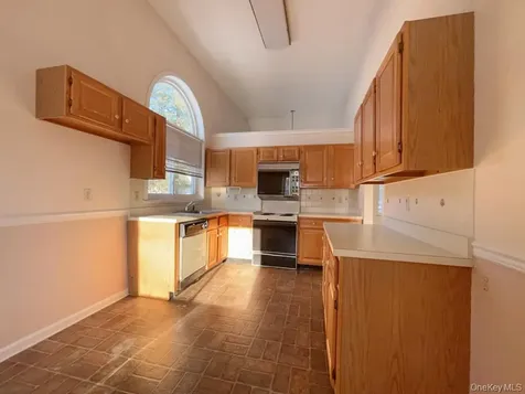 1 Cushing Green N Pawling NY 12564