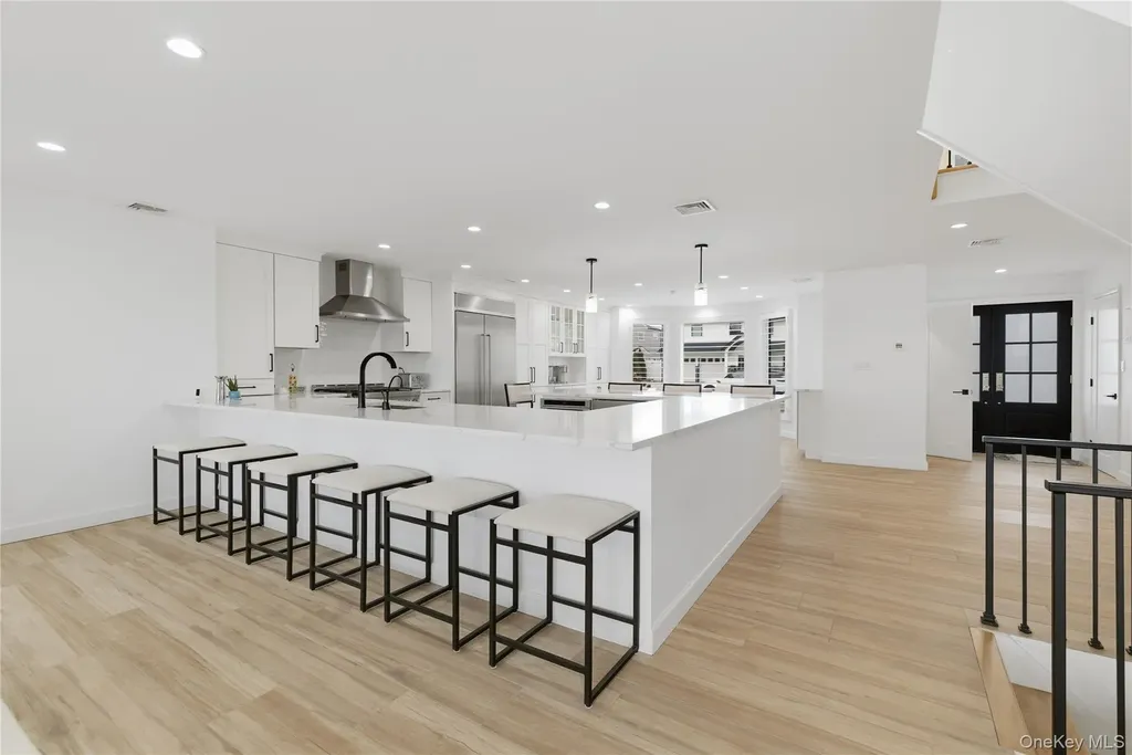 4011 Greentree Drive Oceanside NY 11572