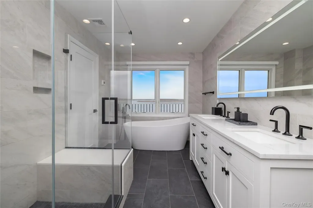 4011 Greentree Drive Oceanside NY 11572