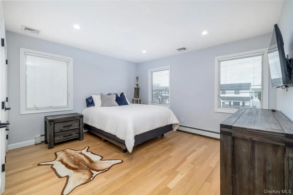 4011 Greentree Drive Oceanside NY 11572