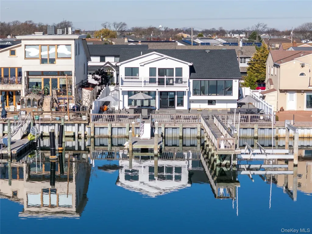 4011 Greentree Drive Oceanside NY 11572
