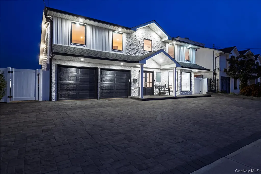 4011 Greentree Drive Oceanside NY 11572