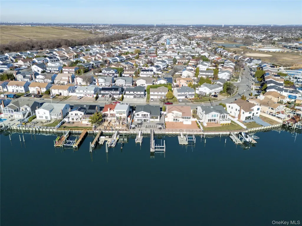 4011 Greentree Drive Oceanside NY 11572