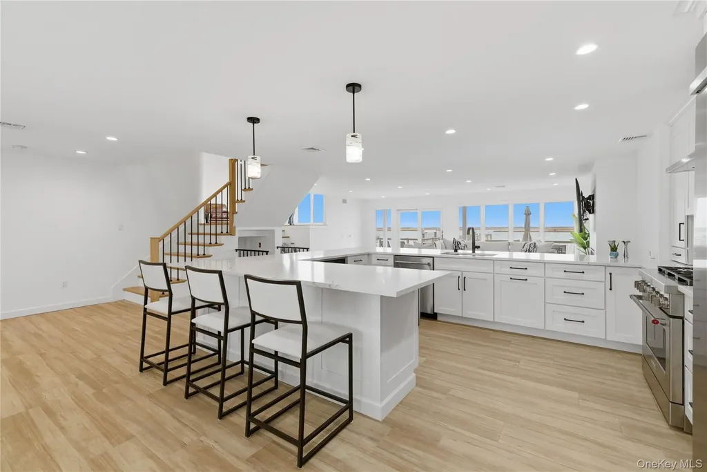 4011 Greentree Drive Oceanside NY 11572