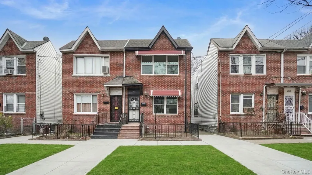 4365 De Reimer Avenue Bronx NY 10466
