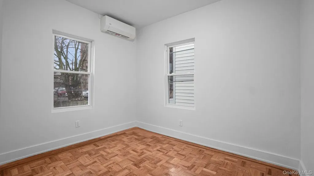 4365 De Reimer Avenue Bronx NY 10466