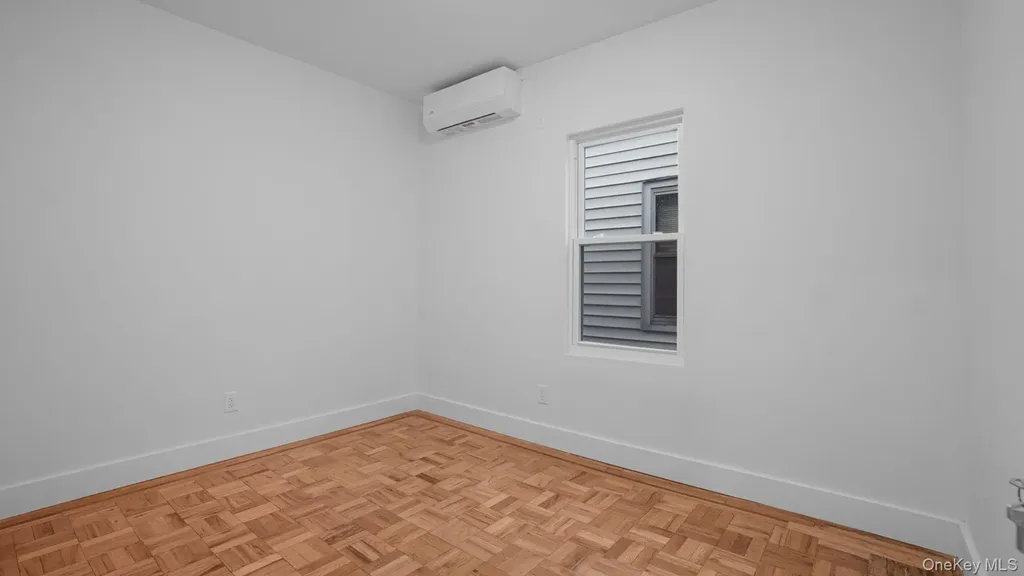 4365 De Reimer Avenue Bronx NY 10466