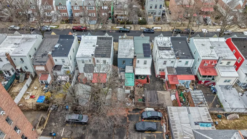4365 De Reimer Avenue Bronx NY 10466