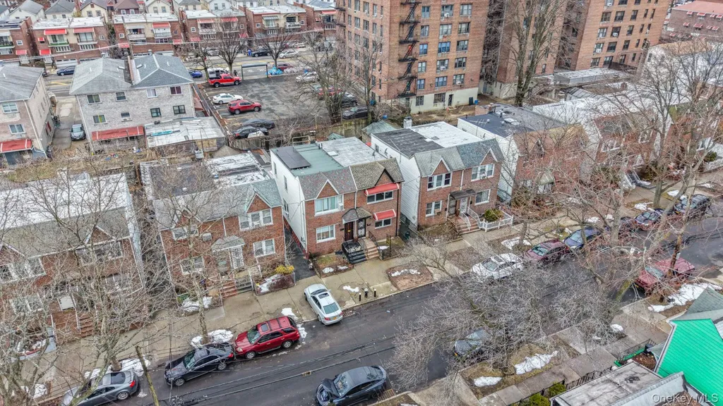 4365 De Reimer Avenue Bronx NY 10466