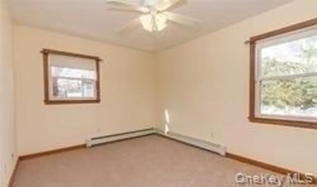 4 Thistle Lane Kings Park NY 11754