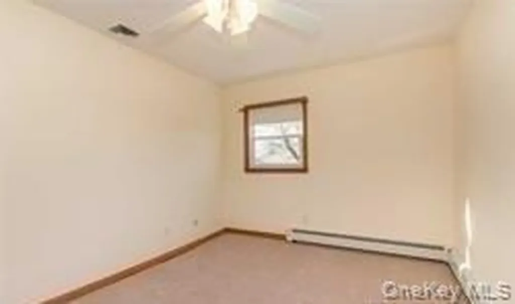 4 Thistle Lane Kings Park NY 11754