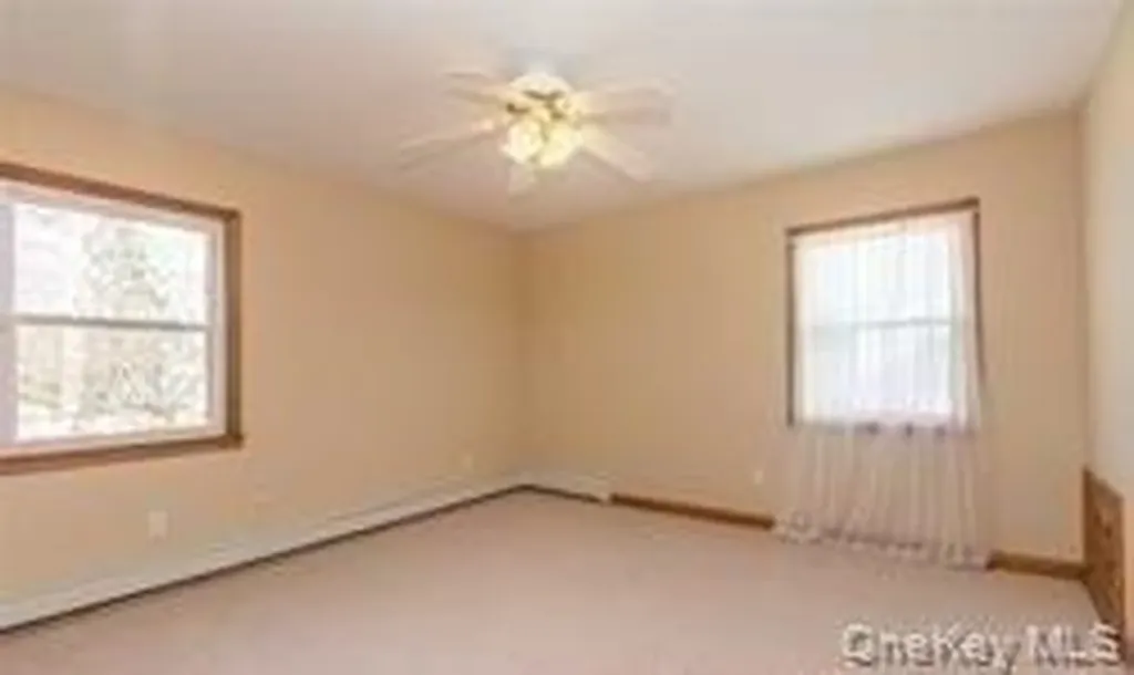 4 Thistle Lane Kings Park NY 11754