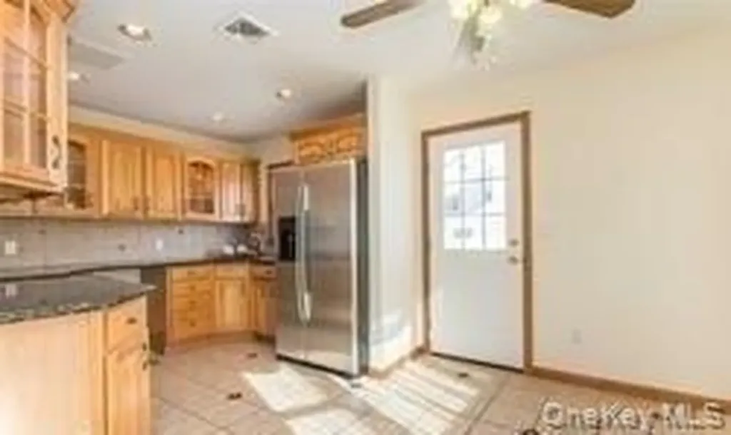 4 Thistle Lane Kings Park NY 11754