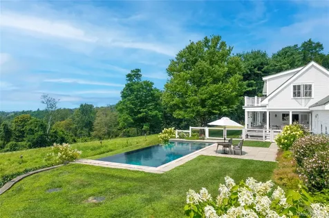 34 Meeting House Road Pawling NY 12564