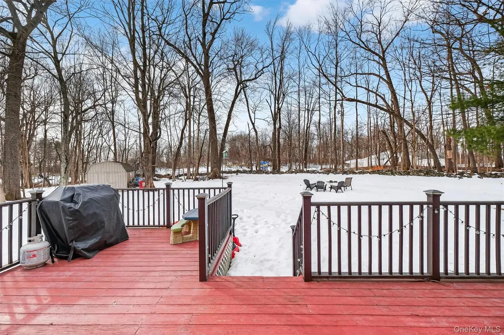 11 Darlene Drive Poughkeepsie NY 12601