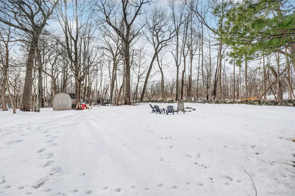 11 Darlene Drive Poughkeepsie NY 12601