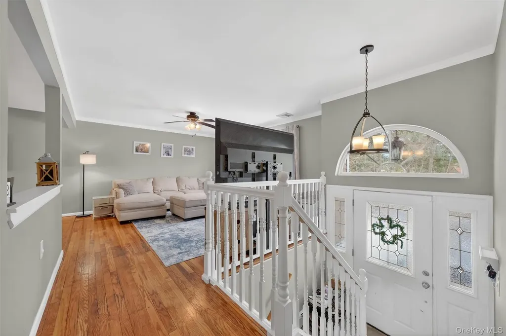 11 Darlene Drive Poughkeepsie NY 12601