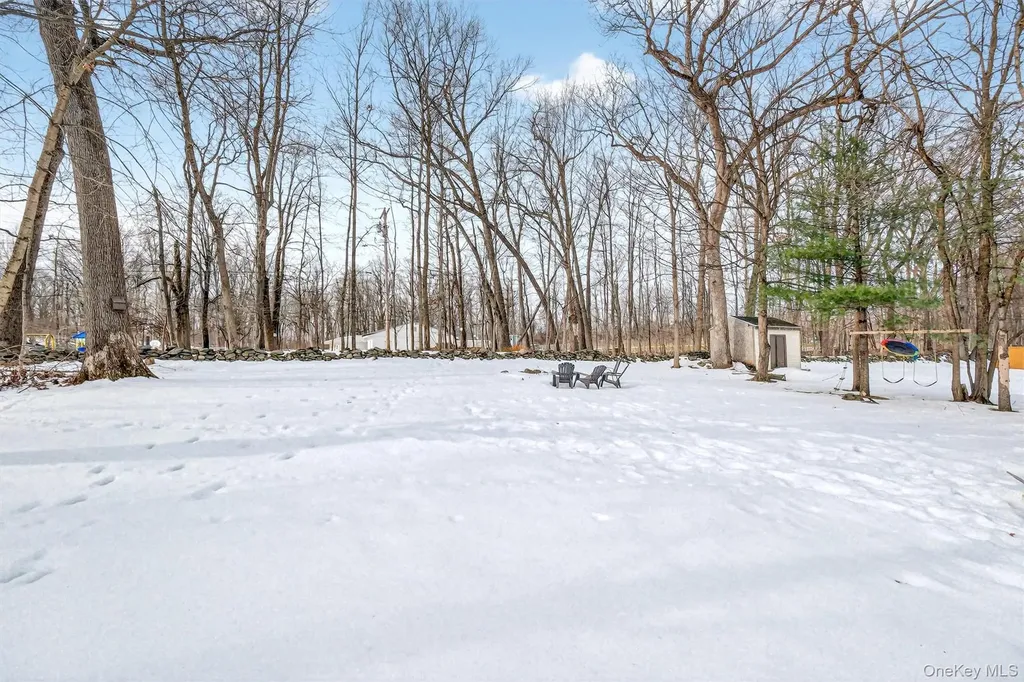 11 Darlene Drive Poughkeepsie NY 12601