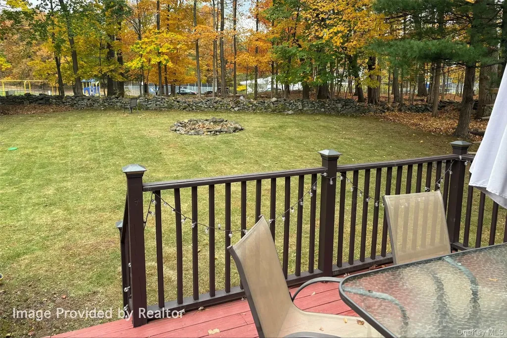 11 Darlene Drive Poughkeepsie NY 12601