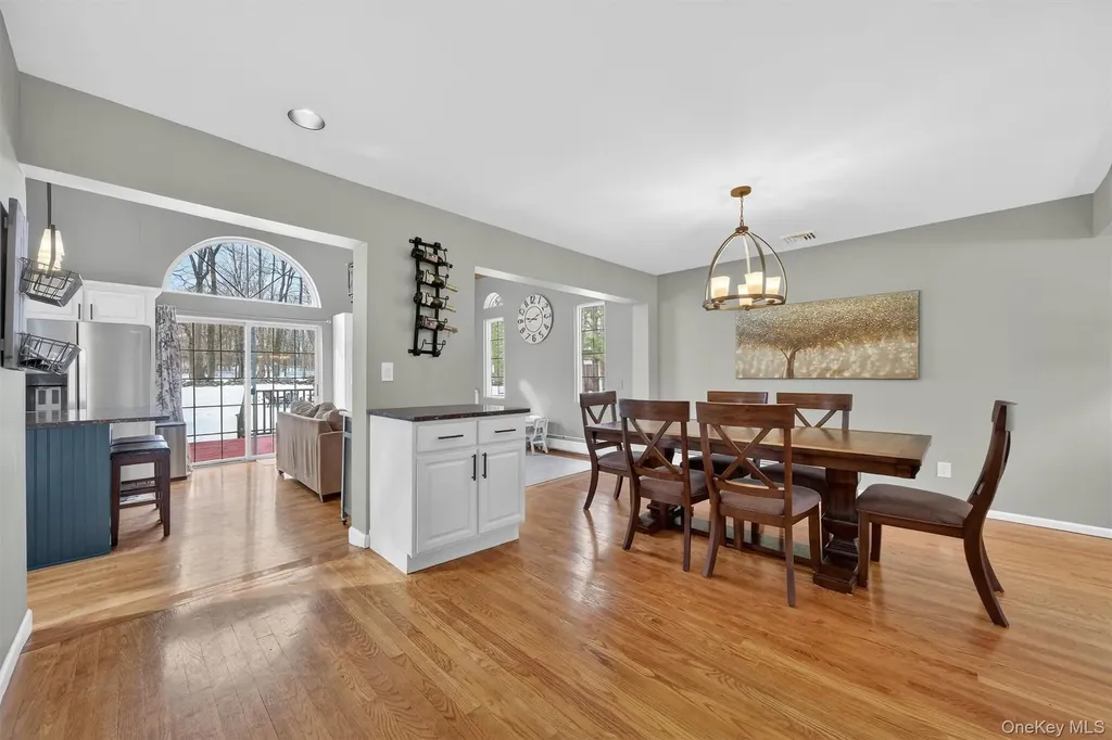 11 Darlene Drive Poughkeepsie NY 12601