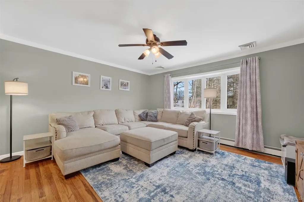 11 Darlene Drive Poughkeepsie NY 12601