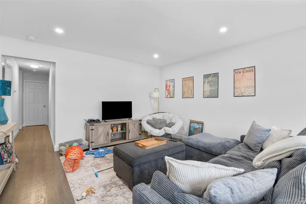 66 Harding Avenue White Plains NY 10606